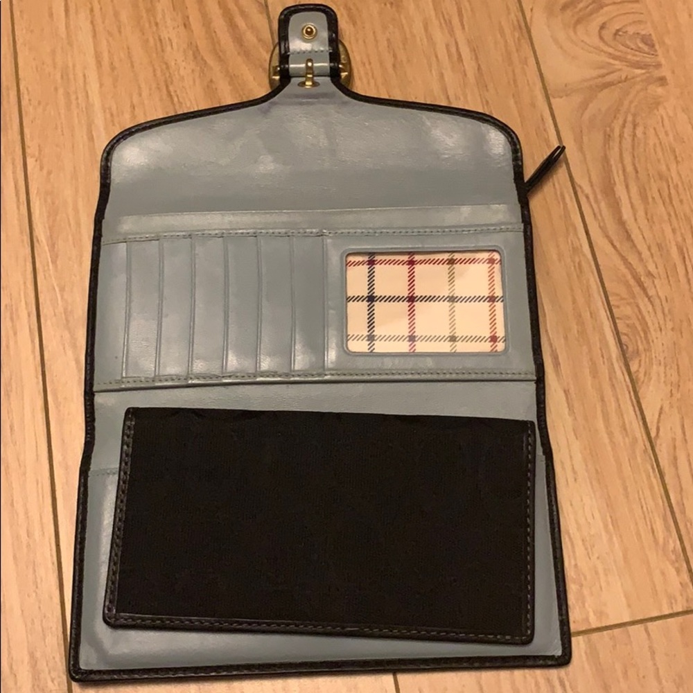 Wallet - Picture 2 of 3